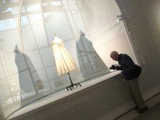 Bill Cunningham capturing L’Eléphant Blanc dress by Yves Saint Laurent